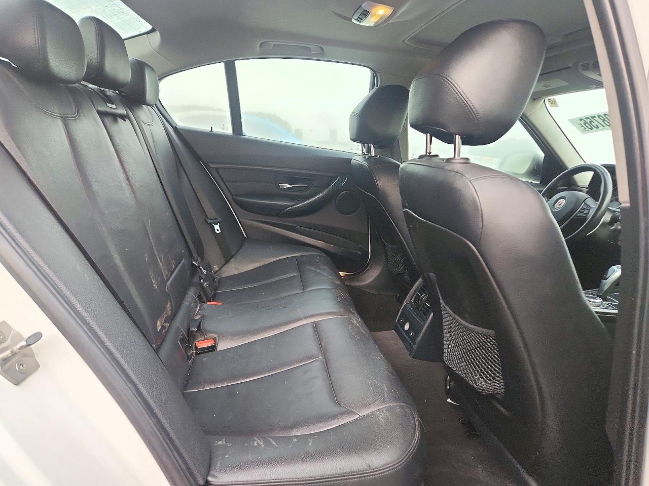 2014 BMW Seria 3 328i - zdjęcie 10