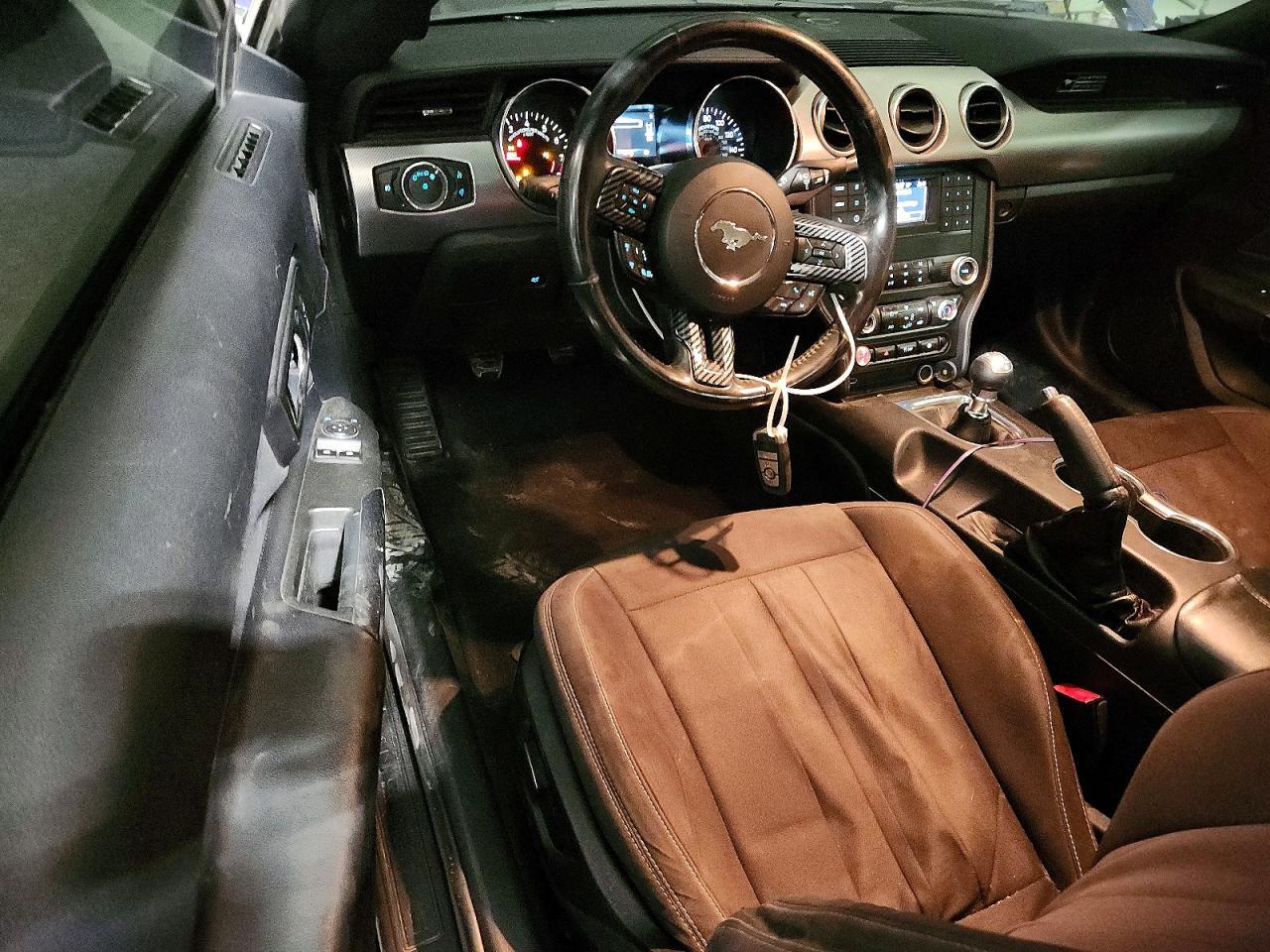 2020 Ford Mustang Gt - zdjęcie 8
