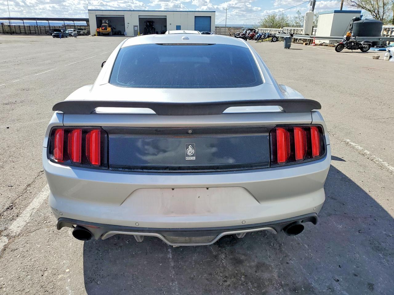 2016 Ford Mustang Base - zdjęcie 6