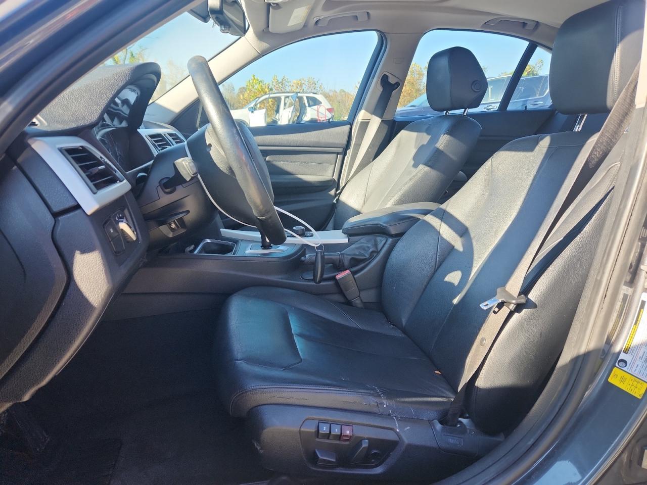 2013 BMW 328 I - zdjęcie 7