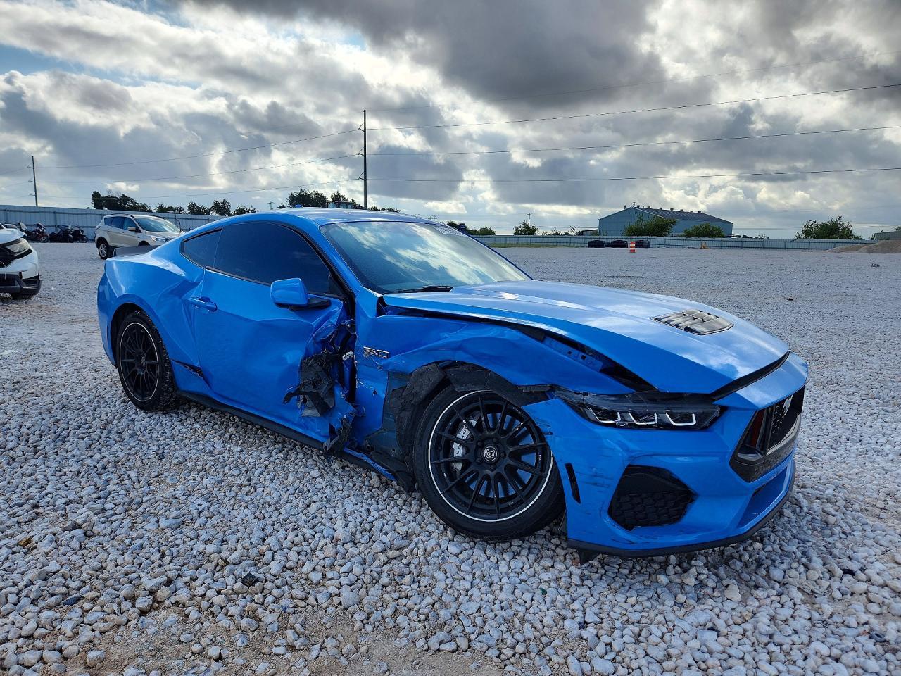 2024 Ford Mustang Gt - zdjęcie 4