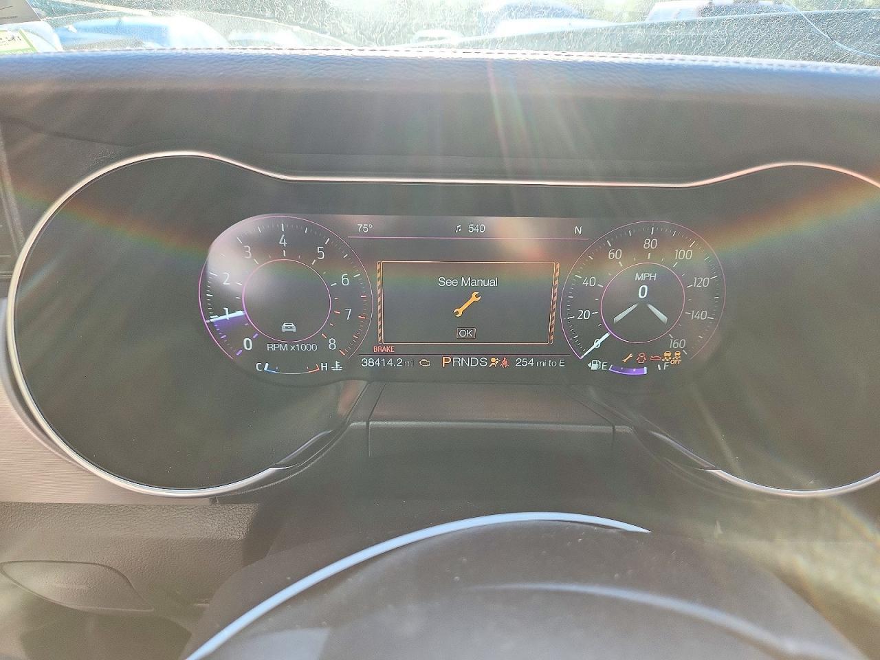 2022 Ford Mustang - zdjęcie 9