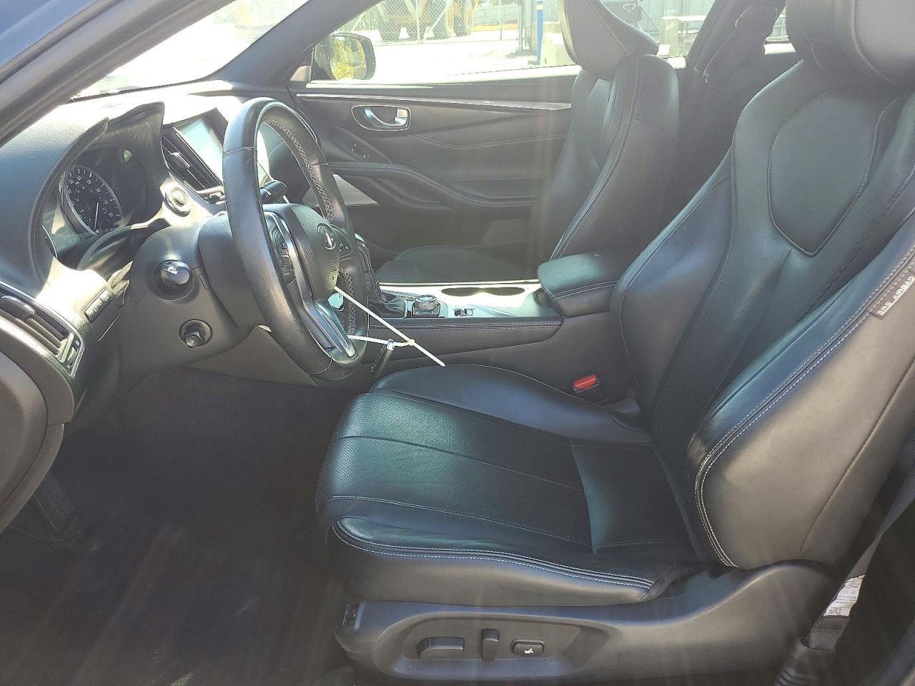 2018 Infiniti Q60 3.0T Luxe - zdjęcie 7