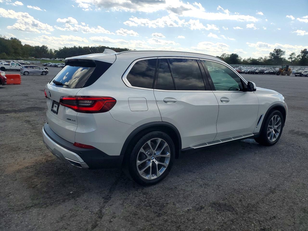 2019 BMW X5 xDrive40I - zdjęcie 3