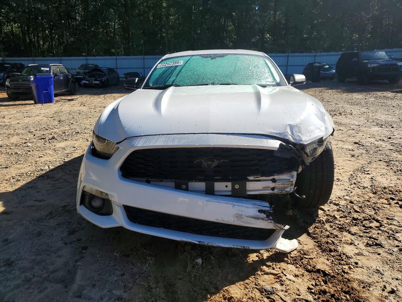 2016 Ford Mustang - zdjęcie 5
