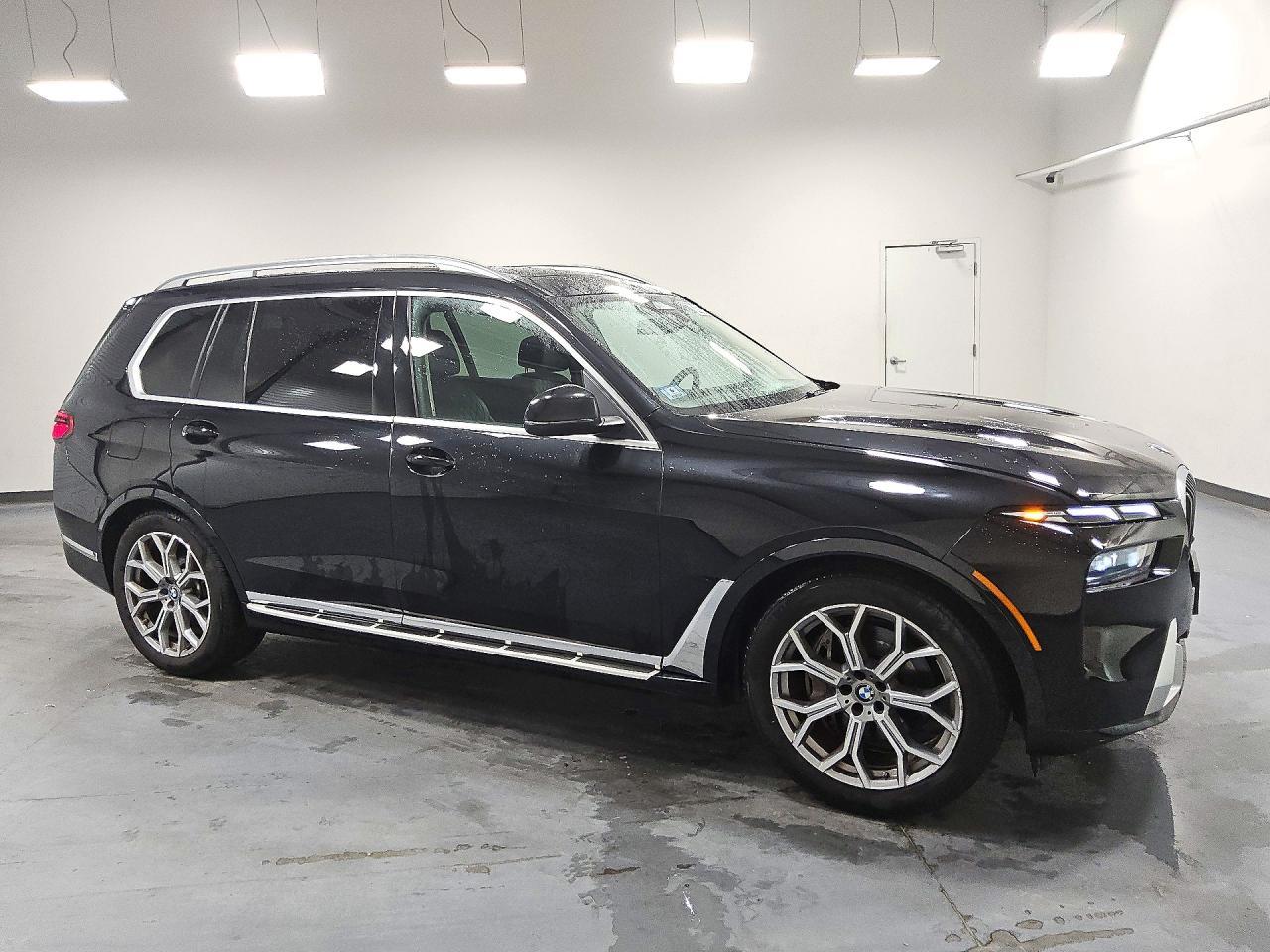 2026 BMW X7 xDrive40I - zdjęcie 2