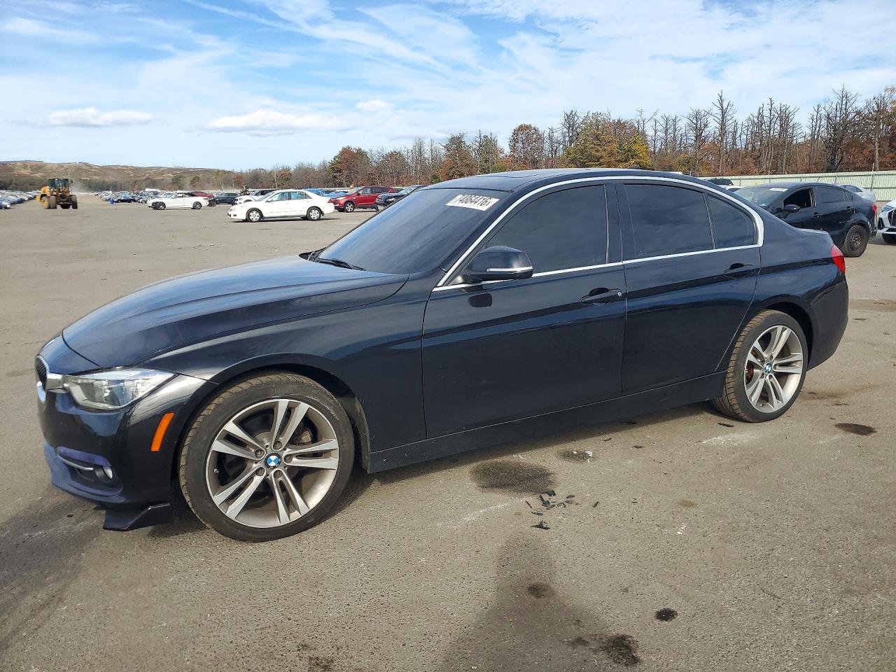 2017 BMW Seria 3 330i - zdjęcie główne