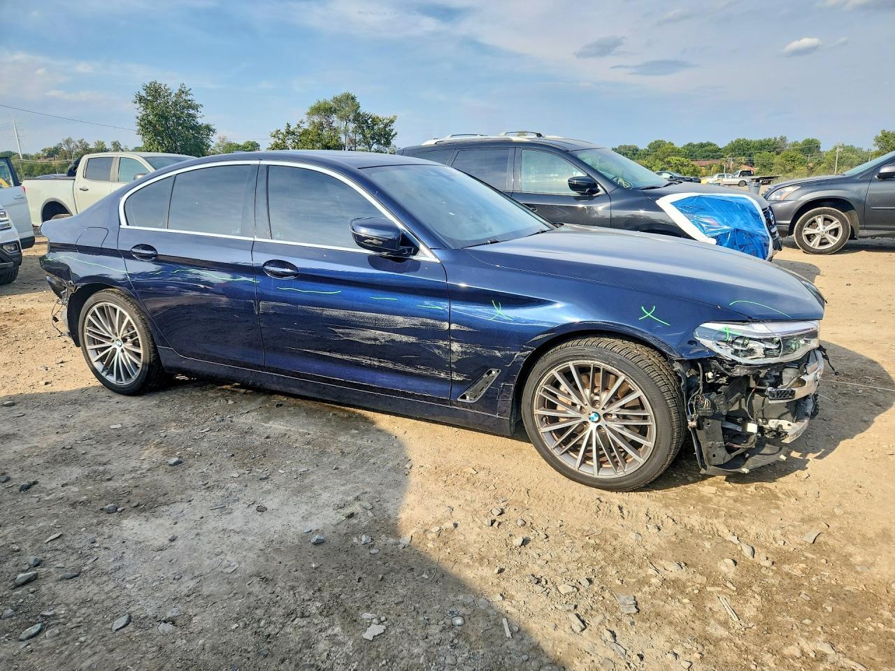 2019 BMW 530 I - zdjęcie 4