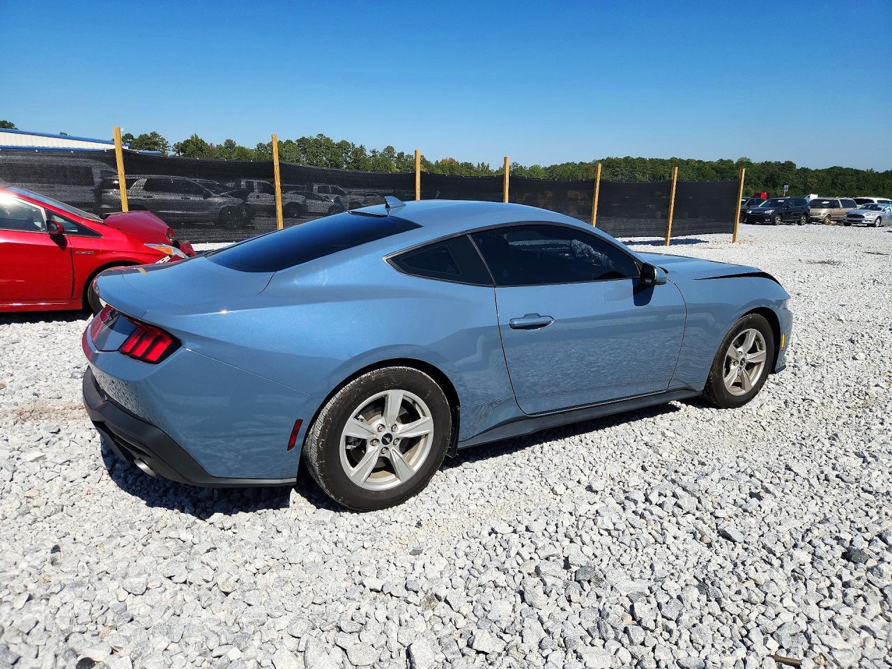 2024 Ford Mustang - zdjęcie 3