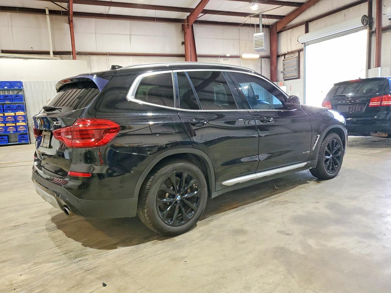 2018 BMW X3 xDrive30I - zdjęcie 3