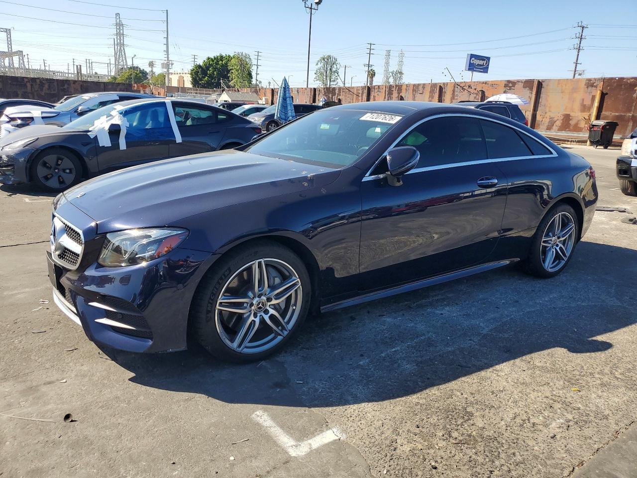 2018 Mercedes-Benz E 400 - zdjęcie główne