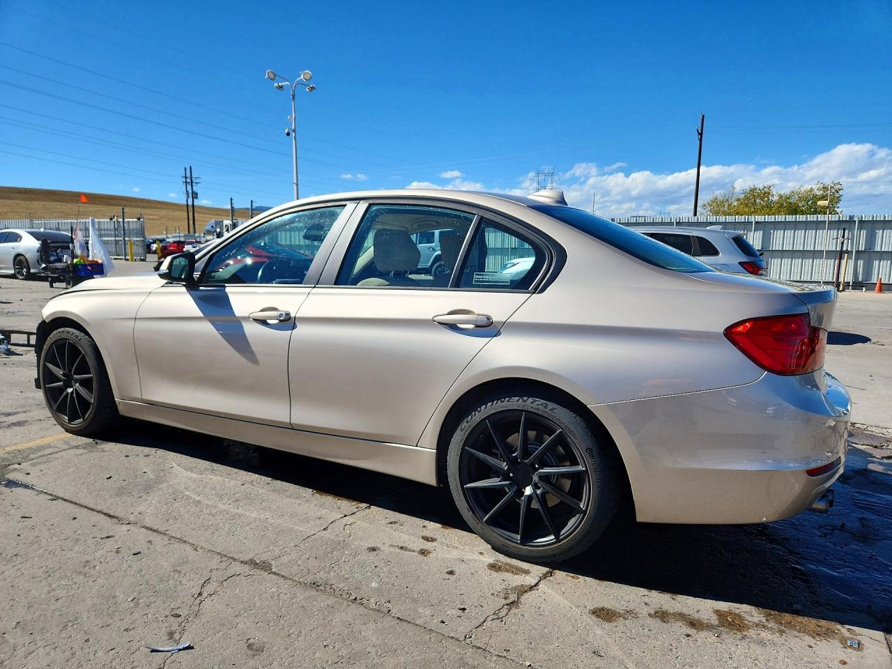 2013 BMW 328 I - zdjęcie 2