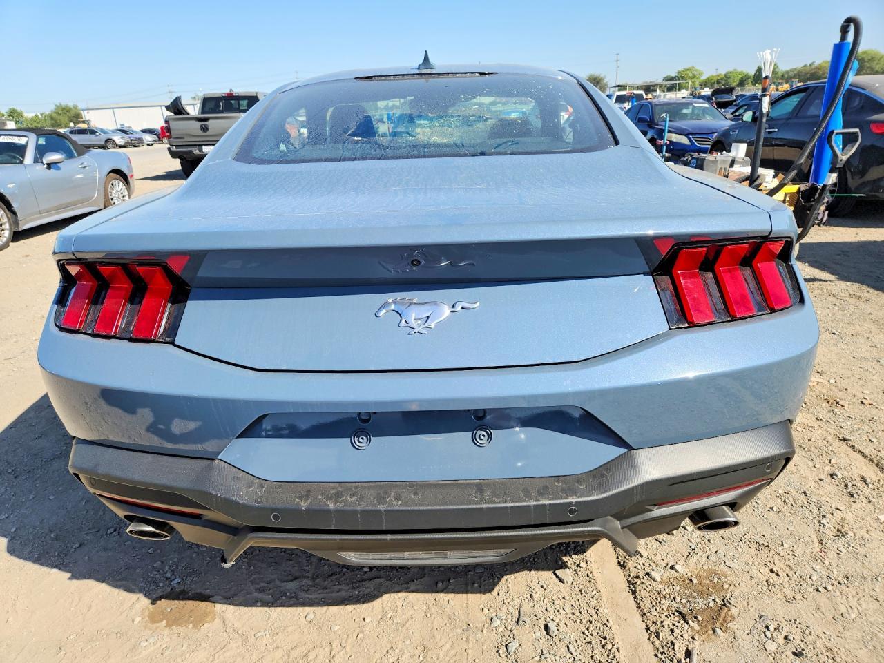 2026 Ford Mustang - zdjęcie 6