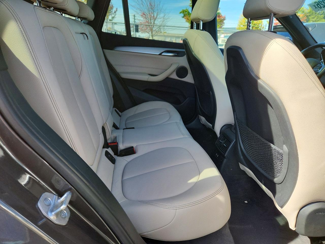 2021 BMW X1 xDrive28I - zdjęcie 11