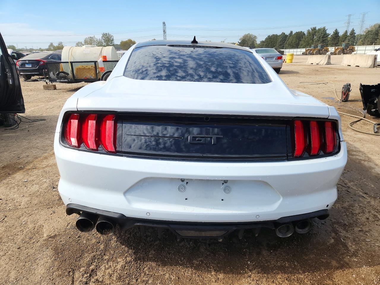 2023 Ford Mustang Gt - zdjęcie 6