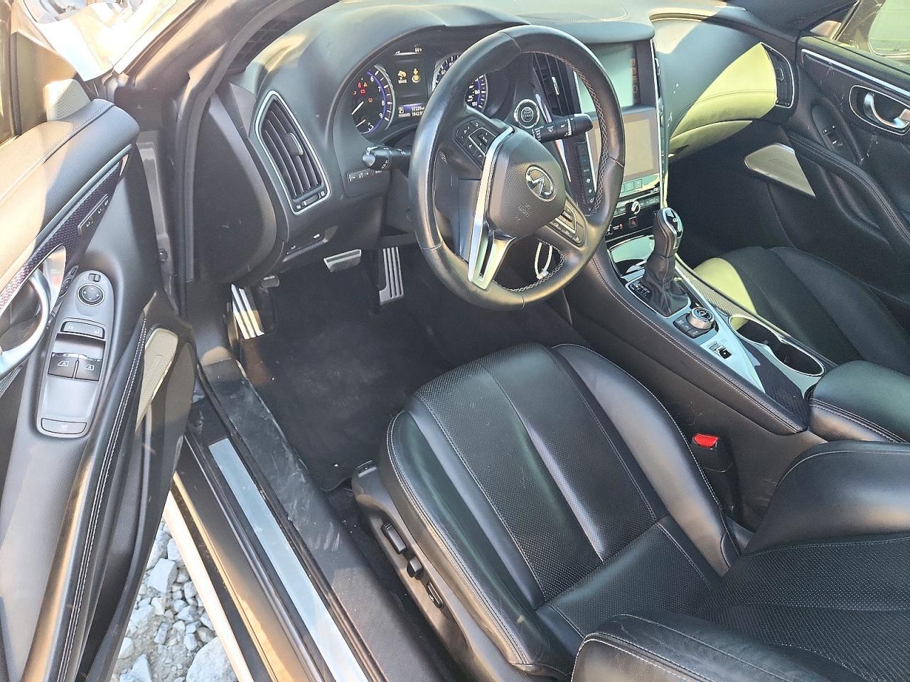 2017 Infiniti Q60 Red Sport 400 - zdjęcie 8
