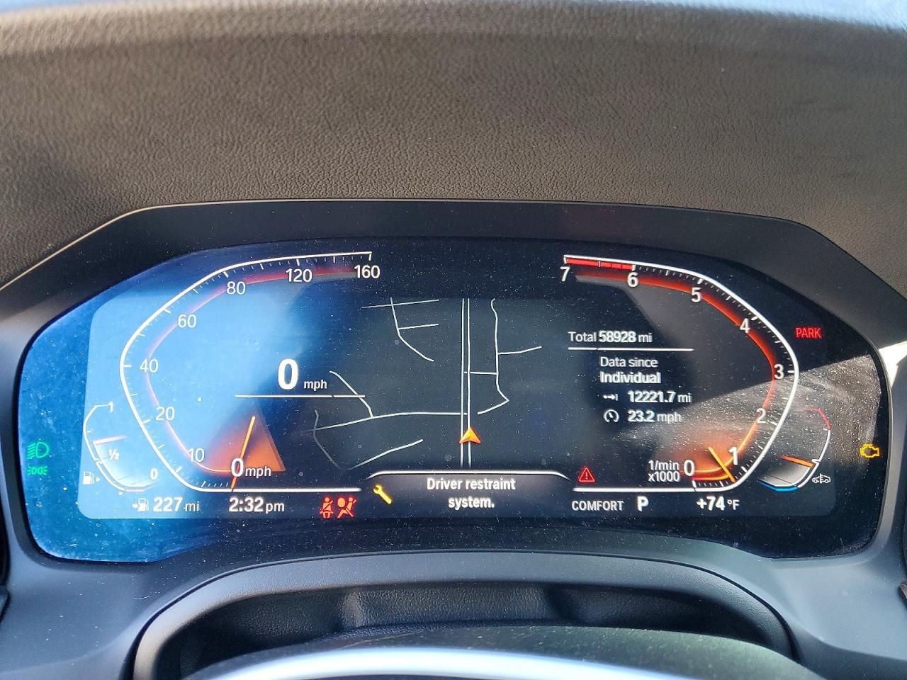 2022 BMW Seria 3 330i - zdjęcie 9