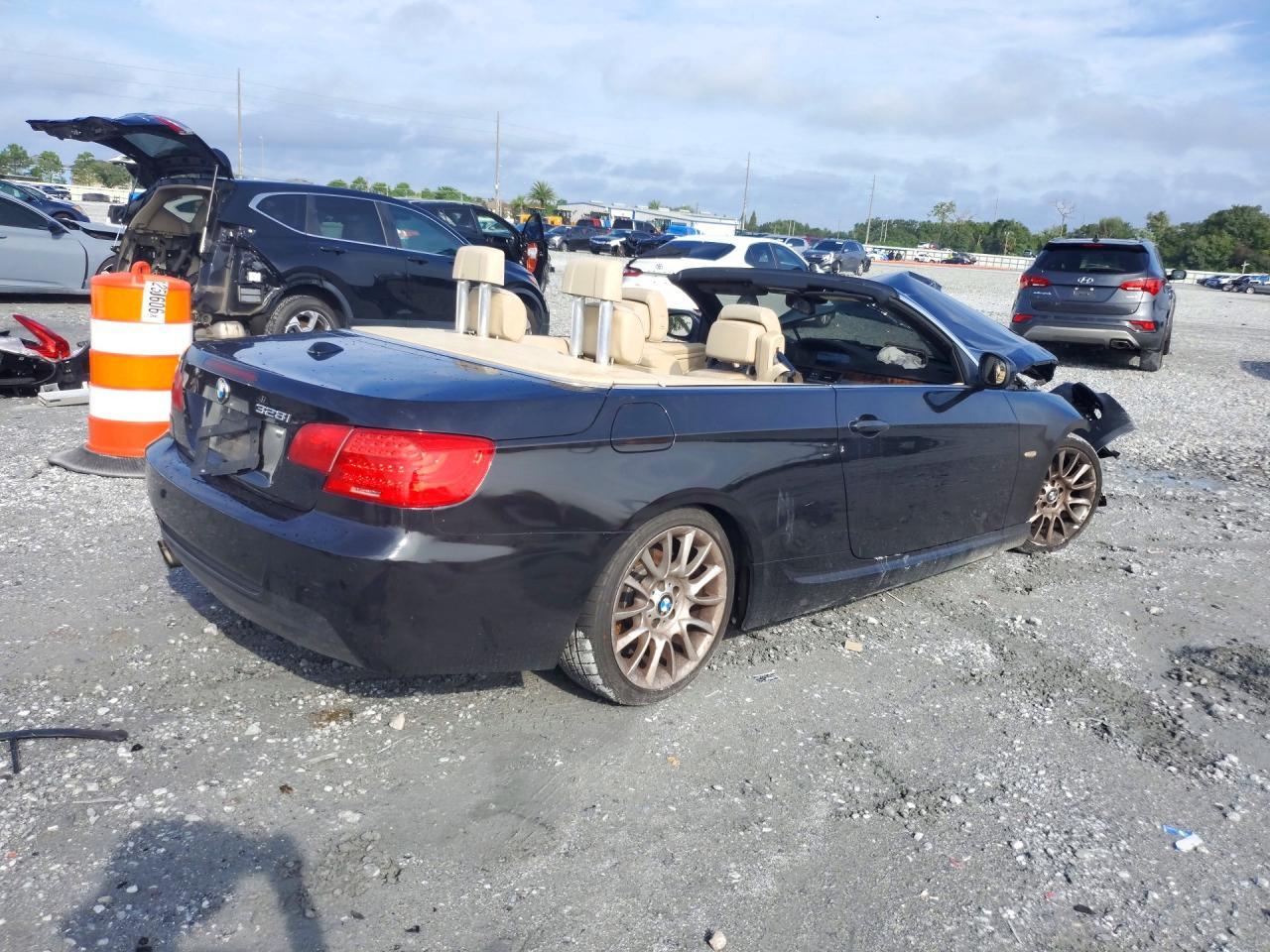 2013 BMW 328 I - zdjęcie 3