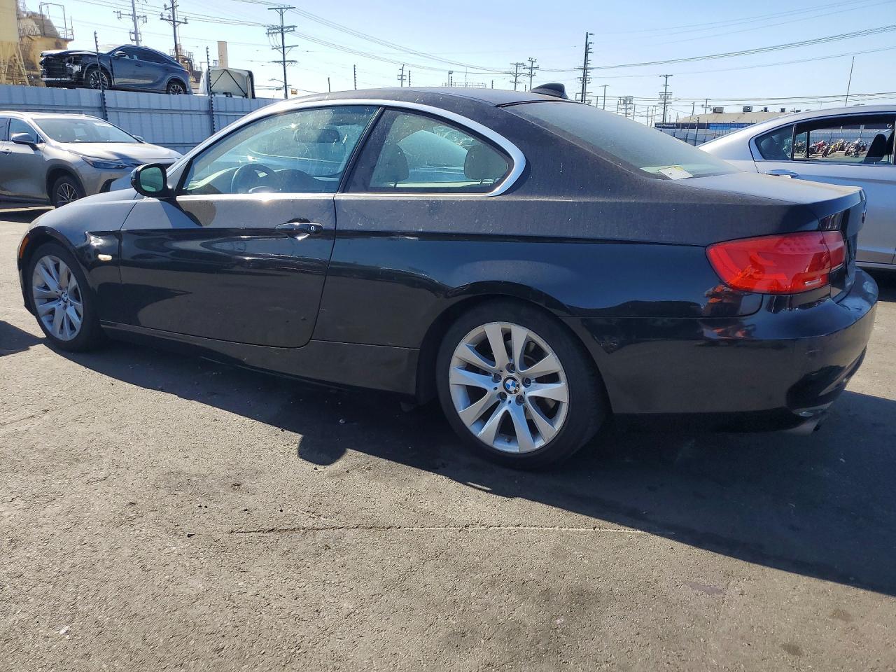 2013 BMW 328 I - zdjęcie 2