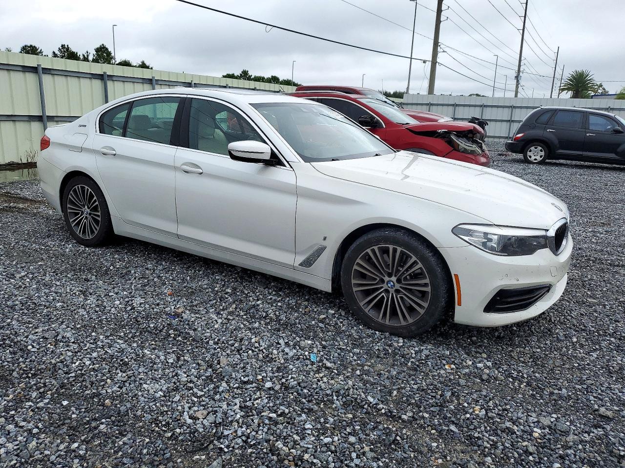 2019 BMW 530E - zdjęcie 4
