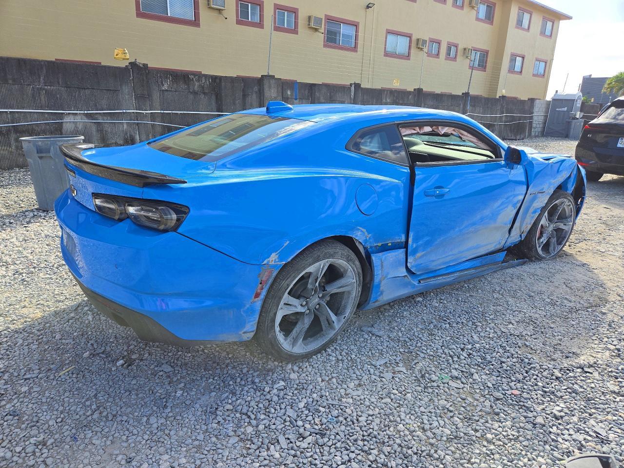 2023 Chevrolet Camaro Lt - zdjęcie 3