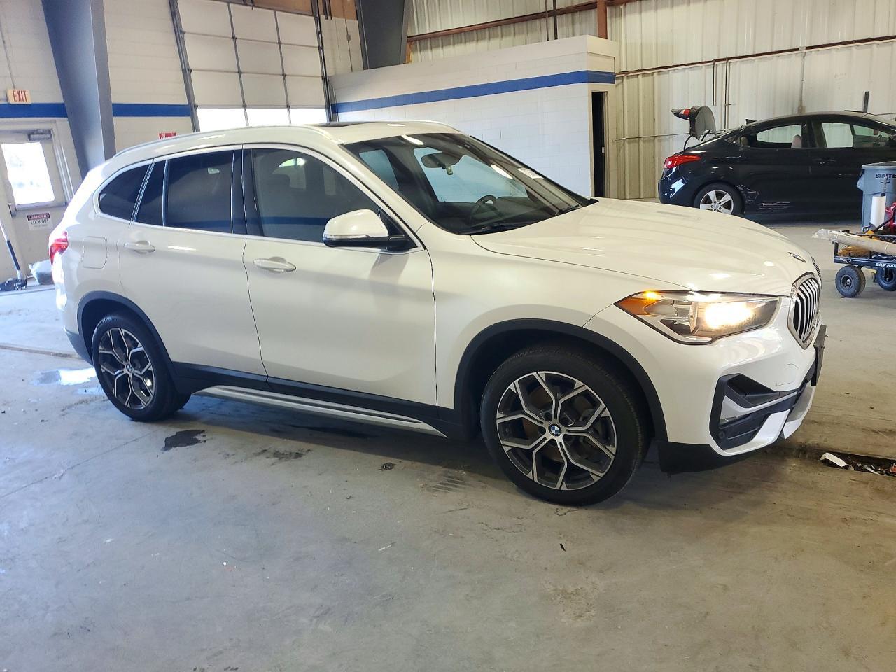 2020 BMW X1 xDrive28I - zdjęcie 4