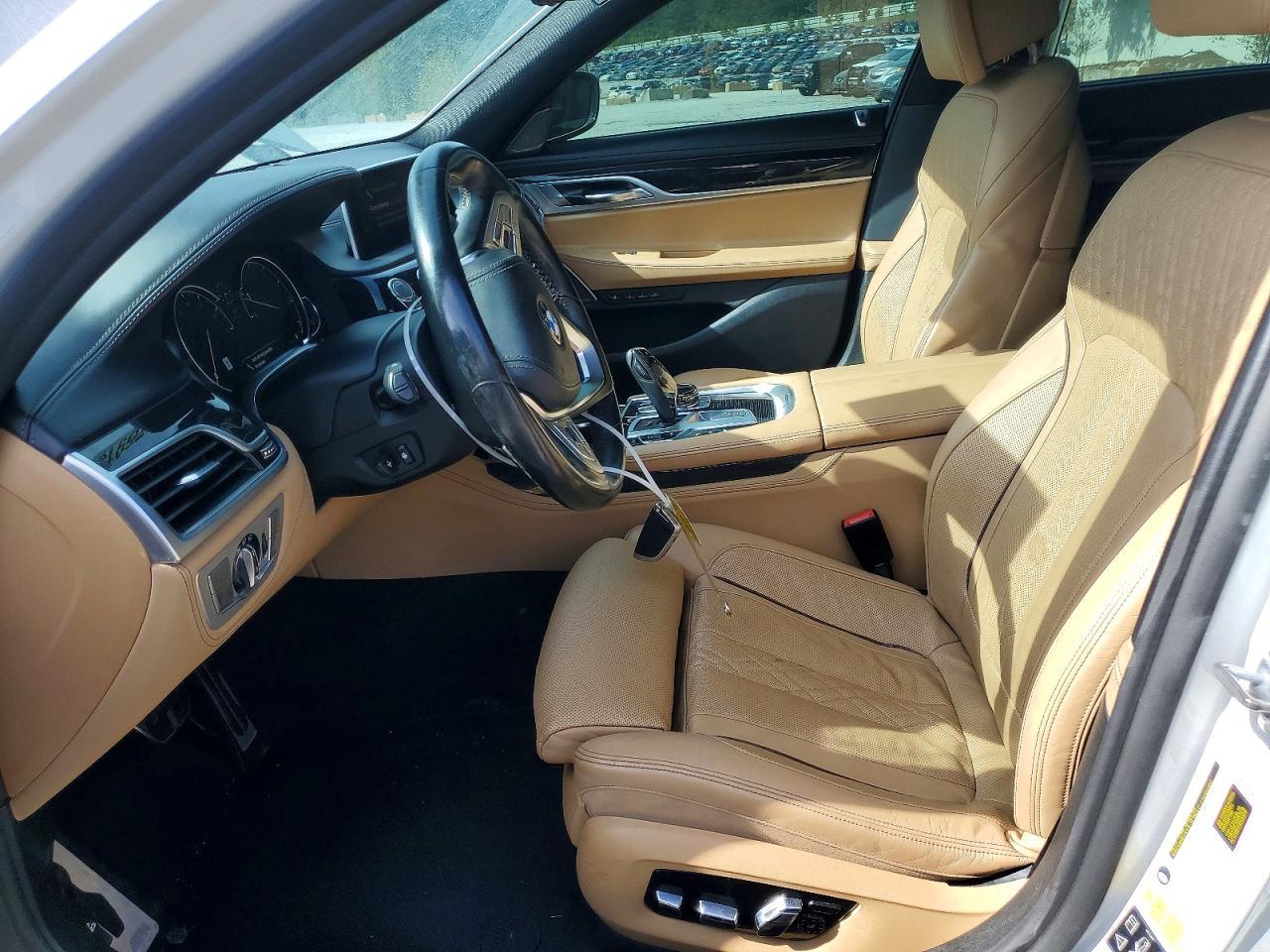 2019 BMW Seria 7 B7 - zdjęcie 7