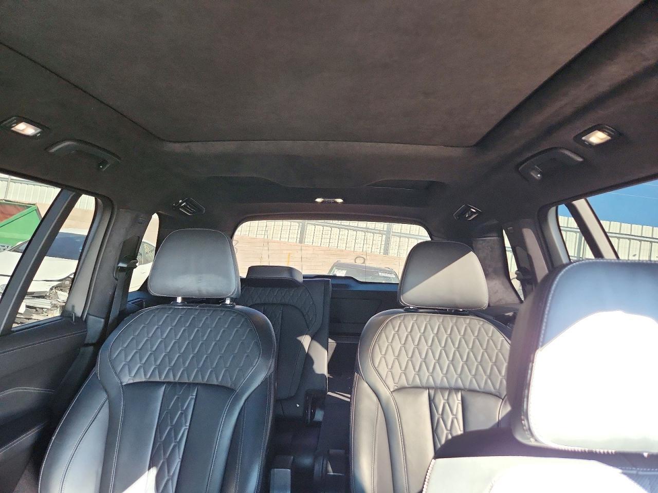 2019 BMW X7 xDrive40I - zdjęcie 10
