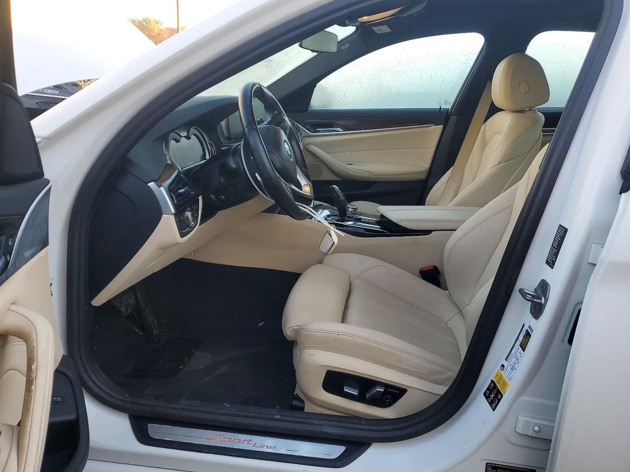 2017 BMW Seria 5 530i - zdjęcie 7