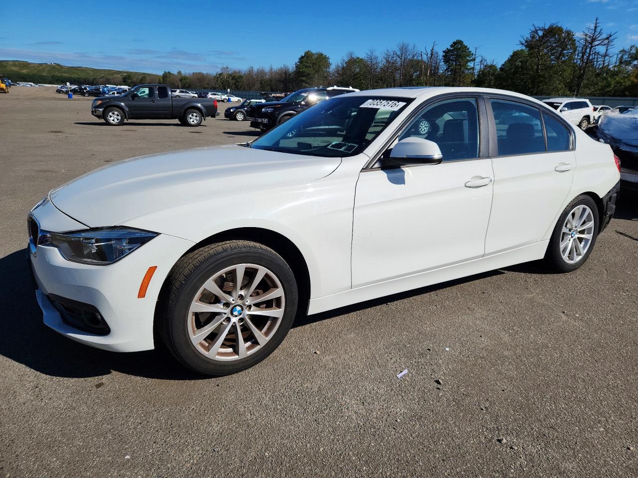 2018 BMW Seria 3 320i - zdjęcie główne
