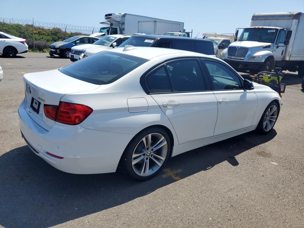 2013 BMW 328 I - zdjęcie 3
