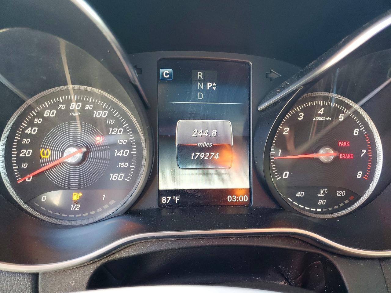 2016 Mercedes-Benz C 300 - zdjęcie 9