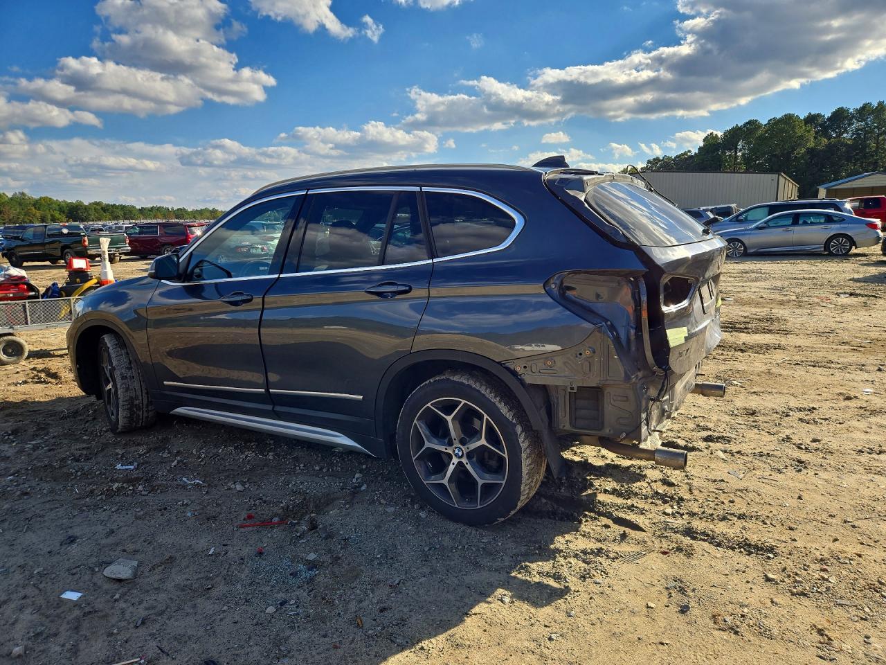 2019 BMW X1 xDrive28I - zdjęcie 2