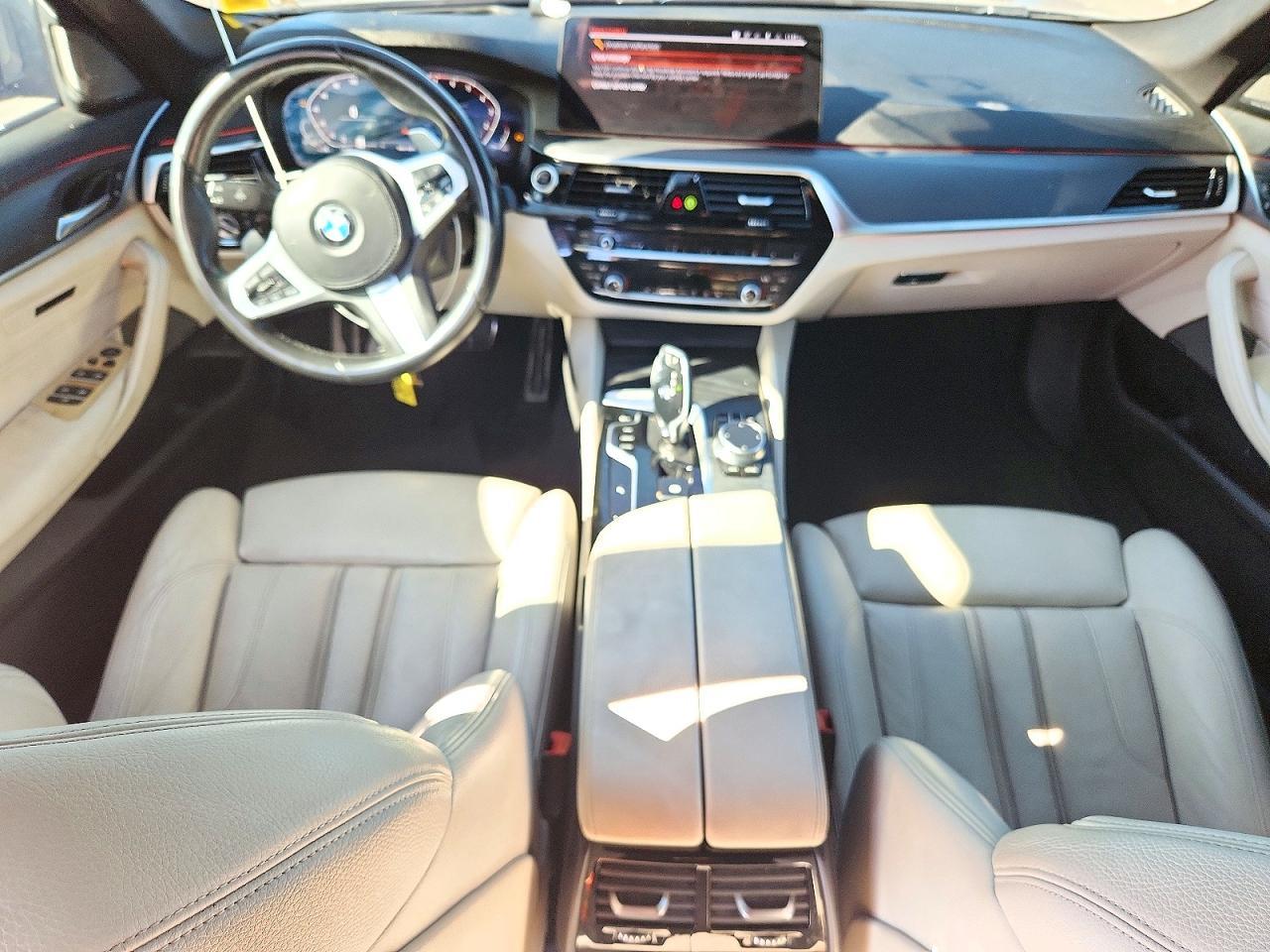 2021 BMW Seria 5 540i - zdjęcie 8