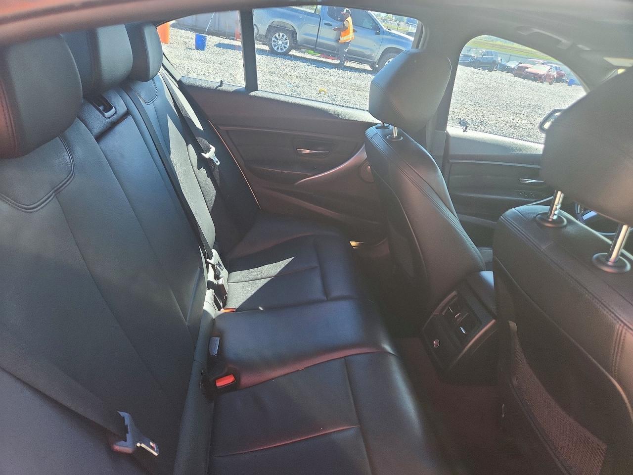 2014 BMW 328 I - zdjęcie 10