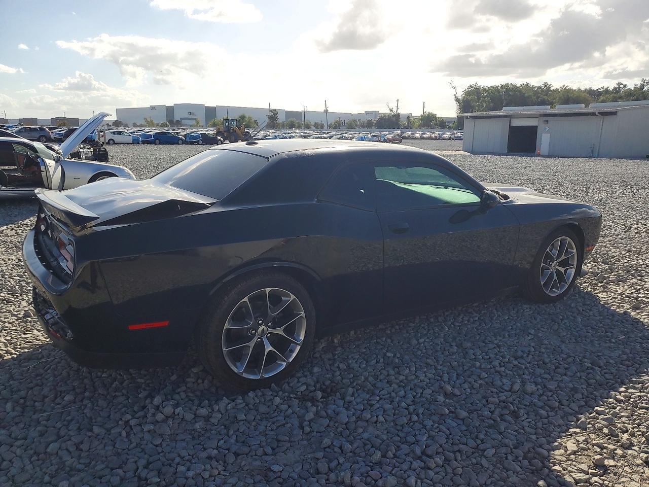 2020 Dodge Challenger Gt - zdjęcie 3