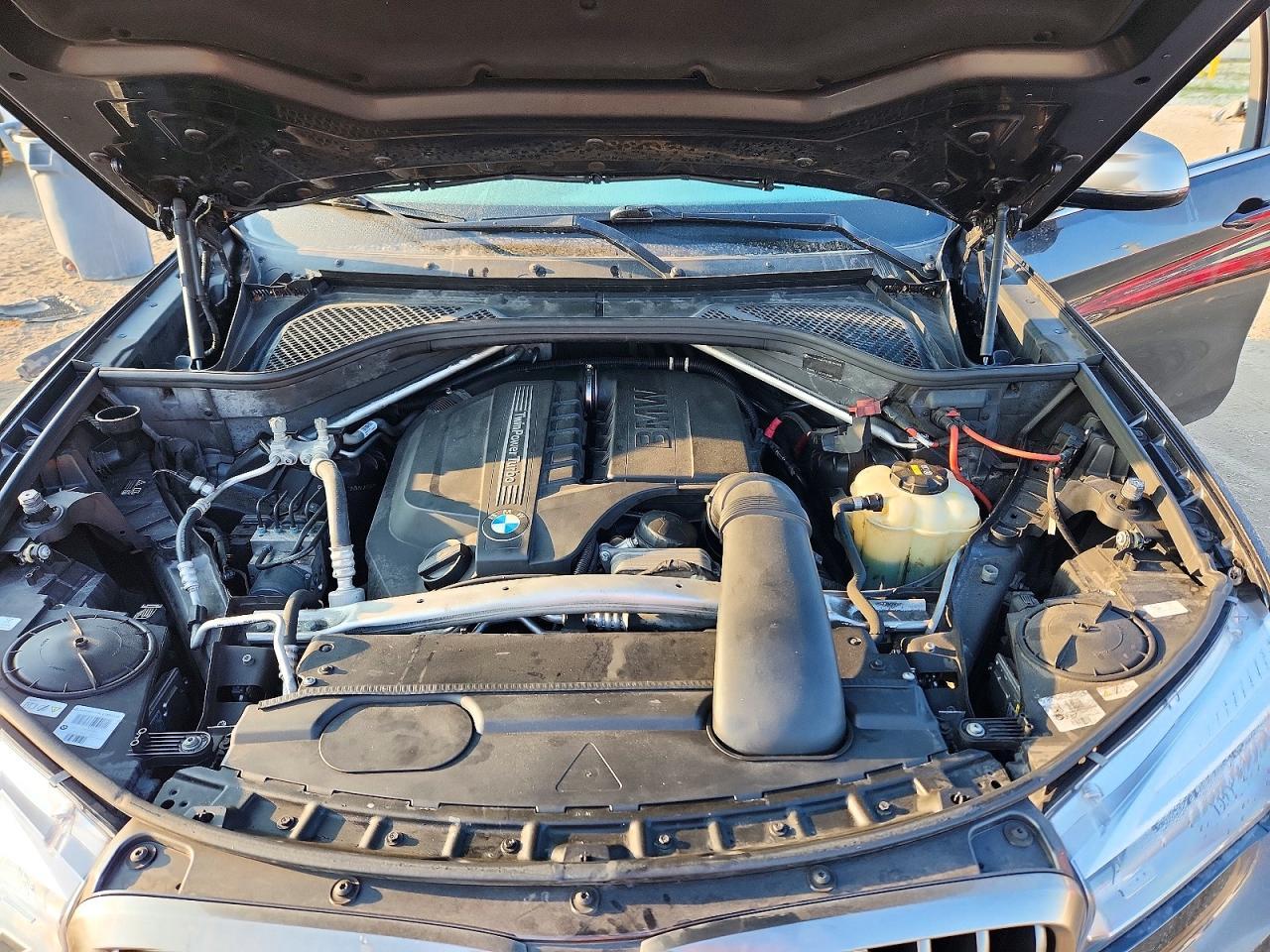 2017 BMW X6 xDrive35I - zdjęcie 12