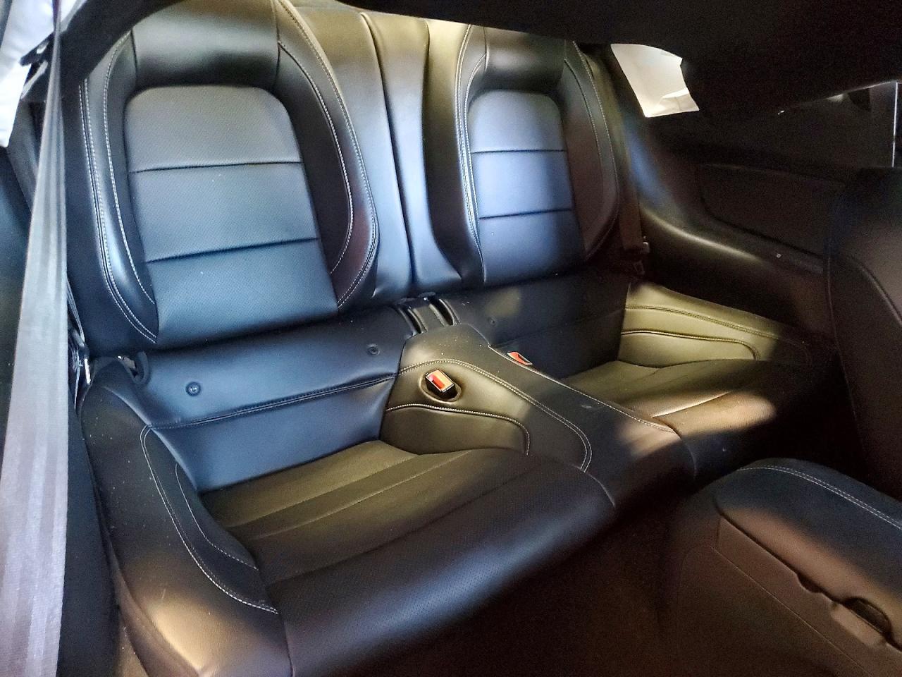 2019 Ford Mustang - zdjęcie 10
