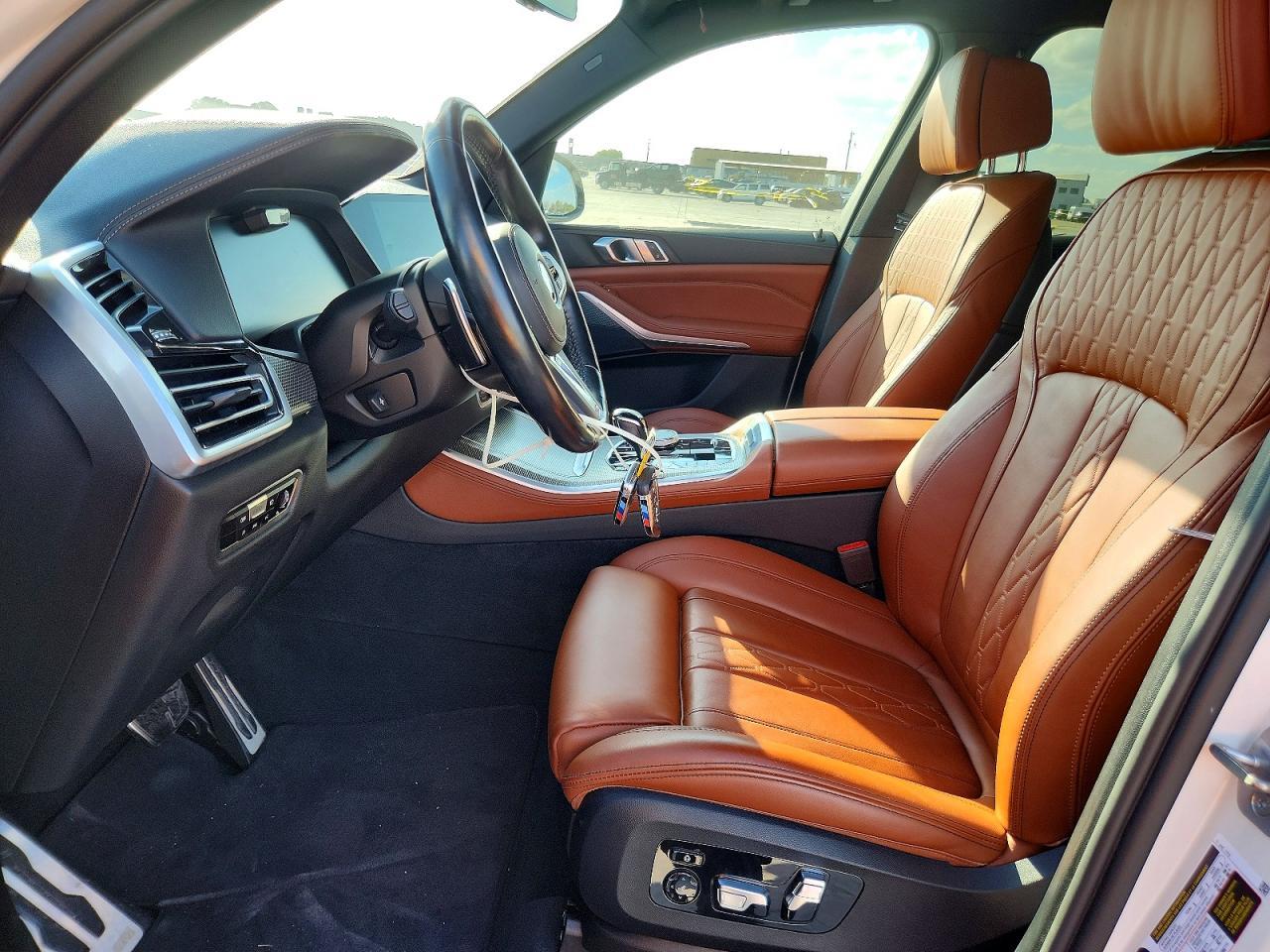 2022 BMW X5 xDrive45E - zdjęcie 7