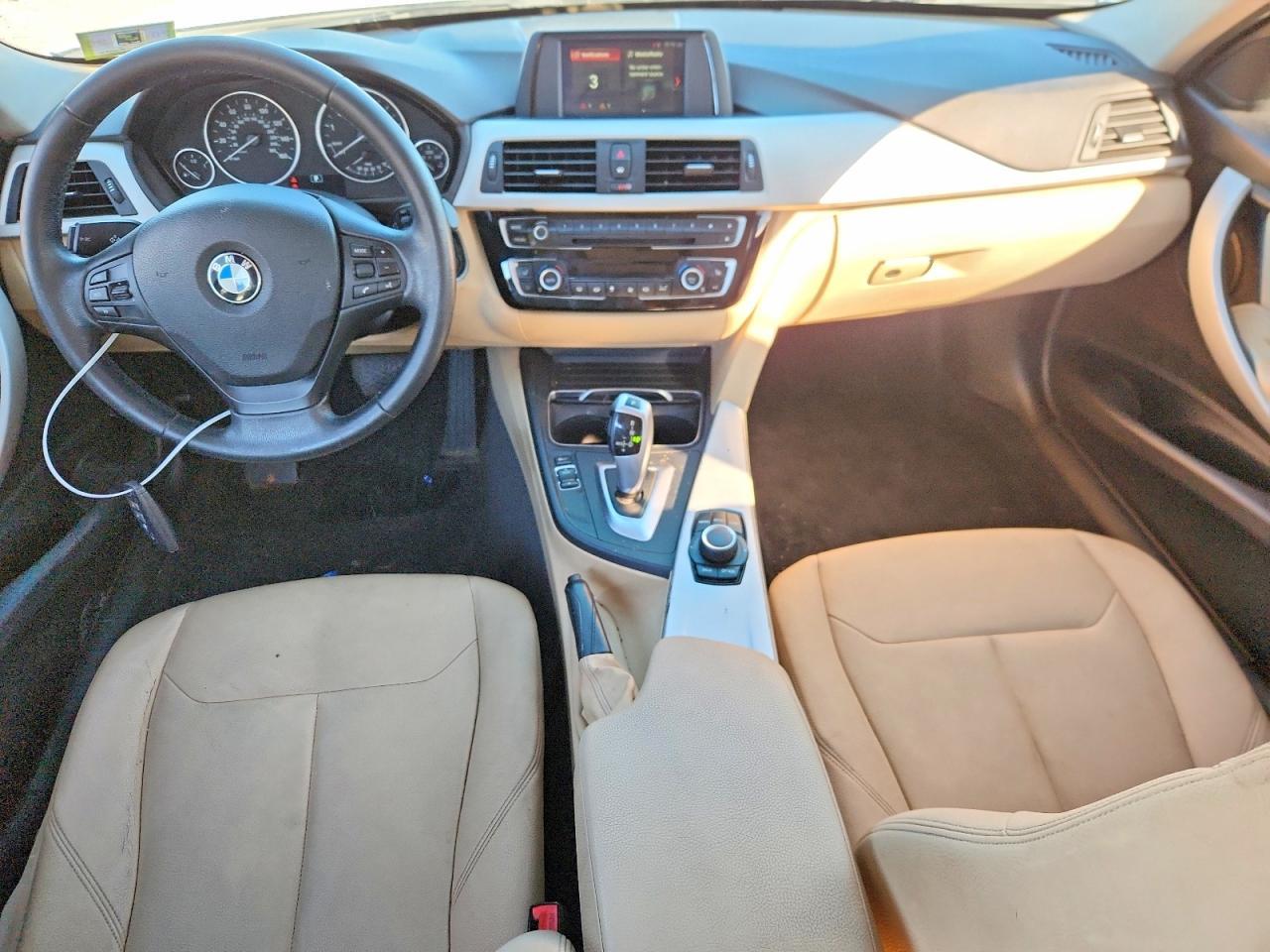 2018 BMW Seria 3 320i - zdjęcie 8