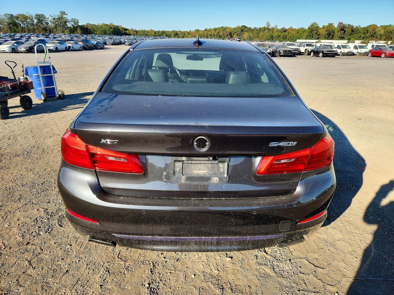 2018 BMW Seria 5 540i - zdjęcie 6