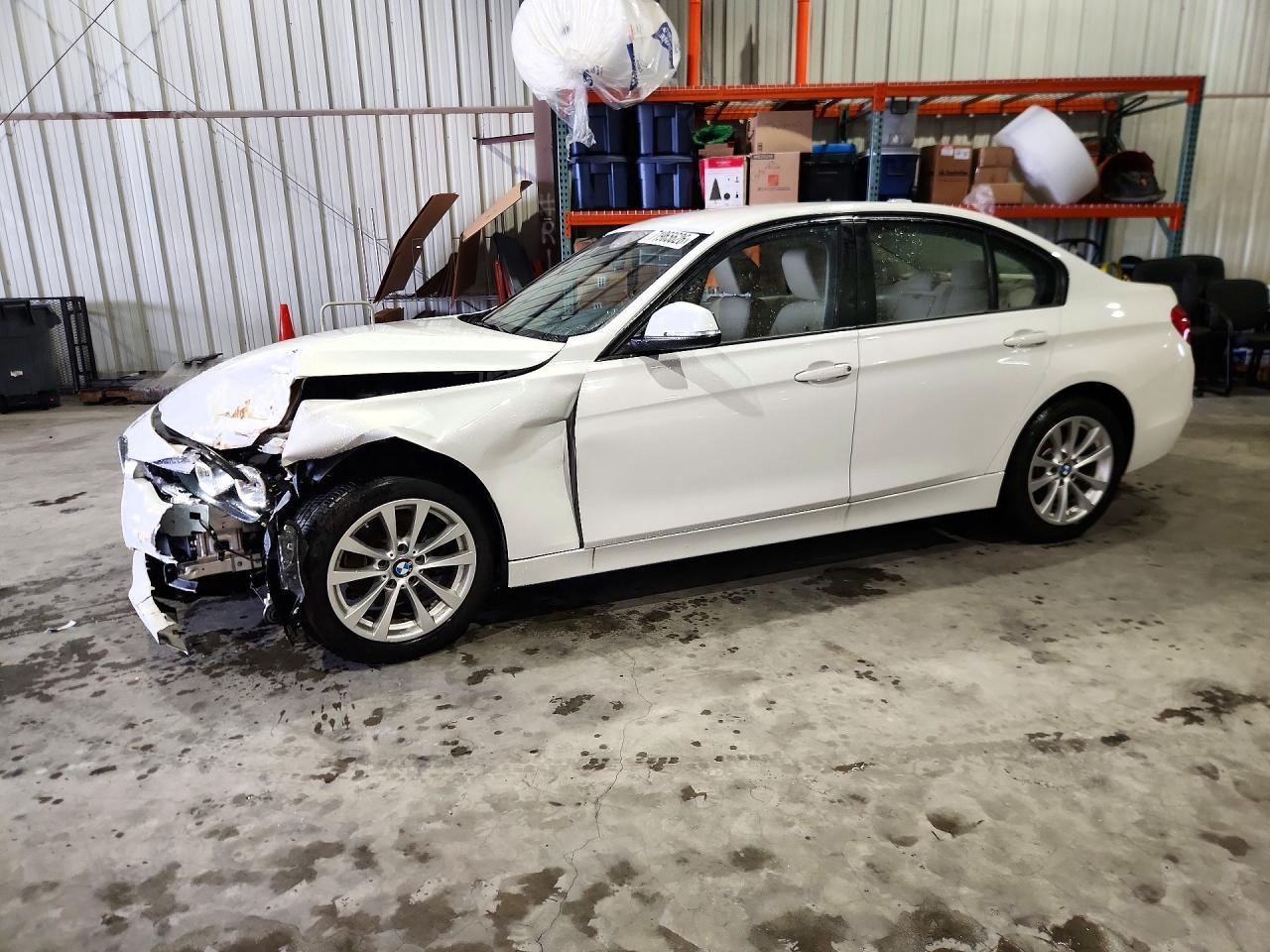 2016 BMW 320 I - zdjęcie główne