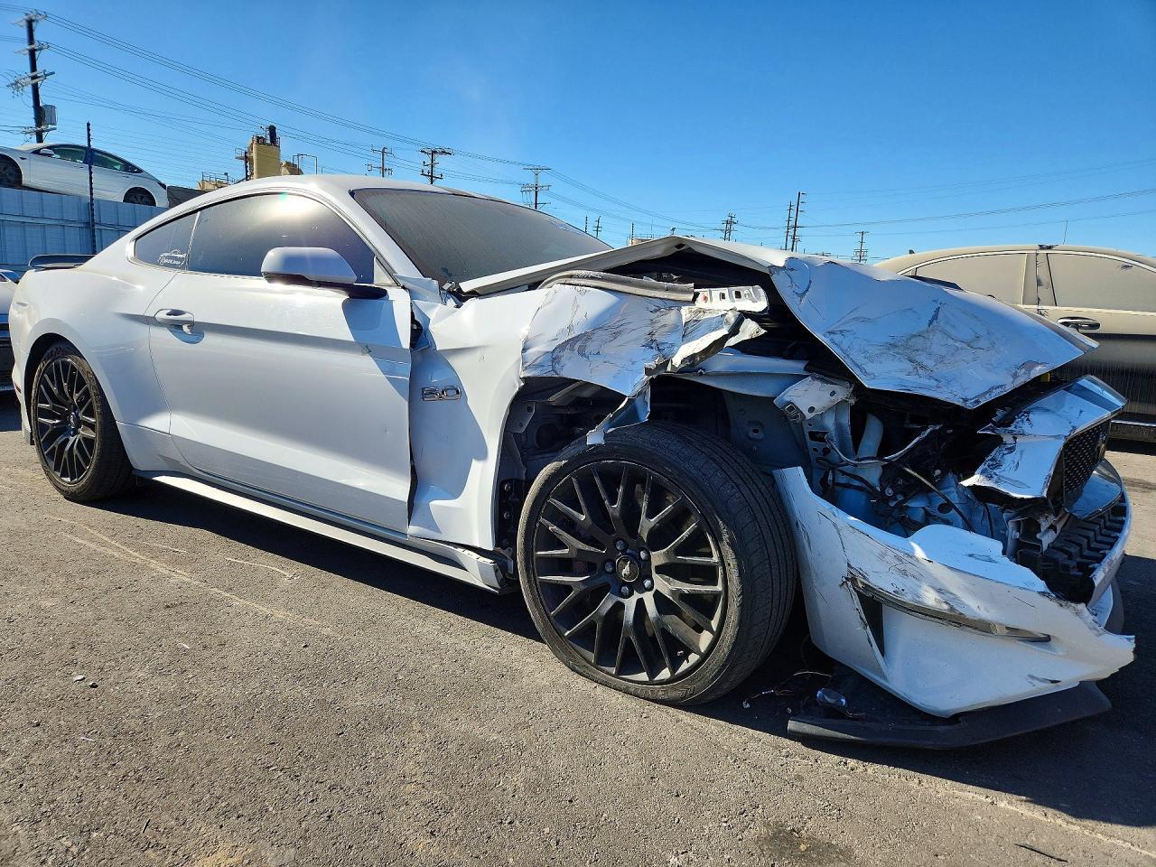 2019 Ford Mustang Gt - zdjęcie 4