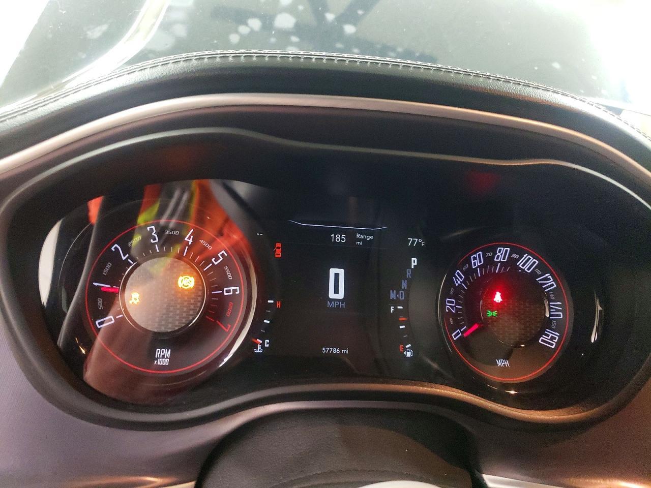2021 Dodge Challenger Sxt - zdjęcie 9