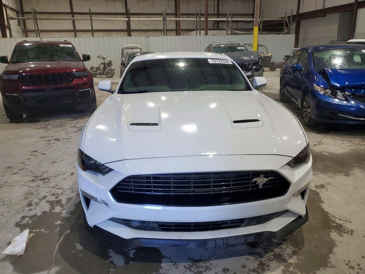 2021 Ford Mustang - zdjęcie 5