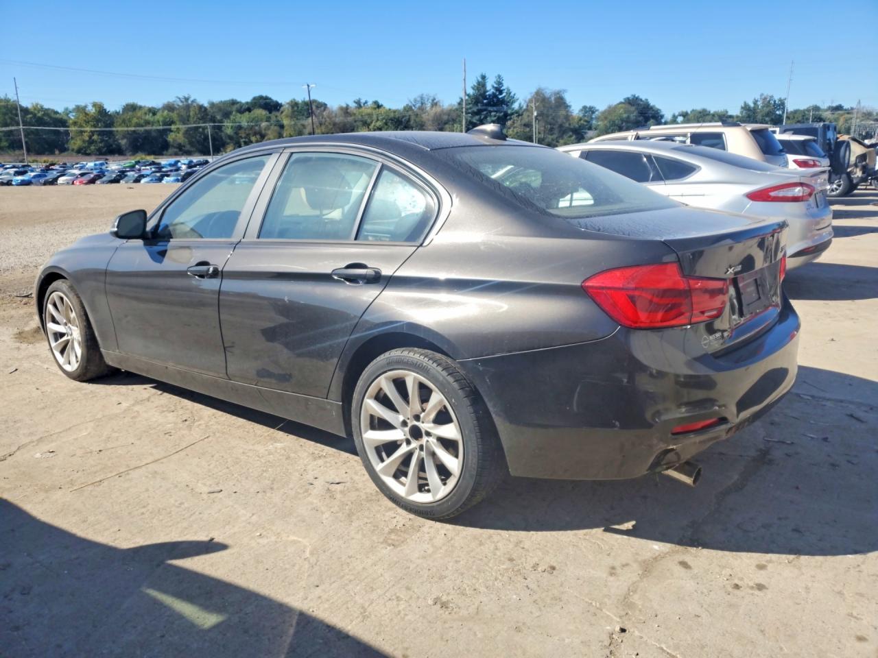 2018 BMW Seria 3 320i - zdjęcie 2