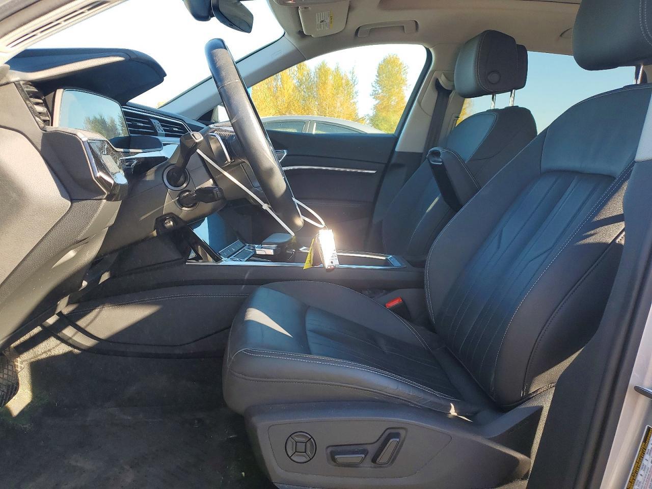 2021 Audi E-Tron Premium - zdjęcie 7
