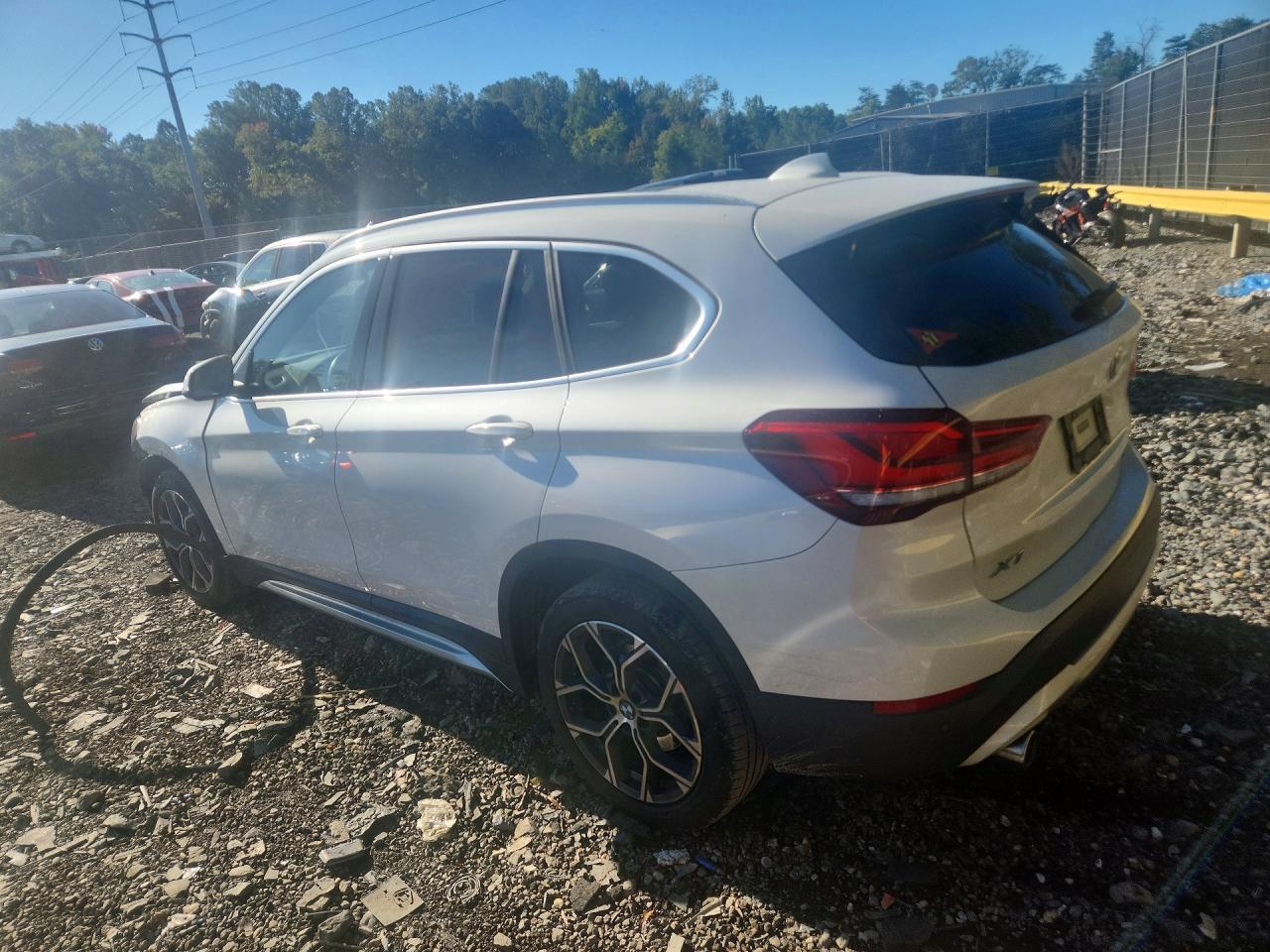 2020 BMW X1 xDrive28I - zdjęcie 2