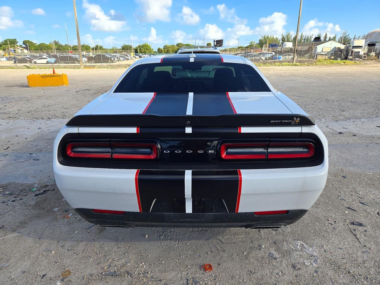 2022 Dodge Challenger R/T Scat Pack - zdjęcie 6