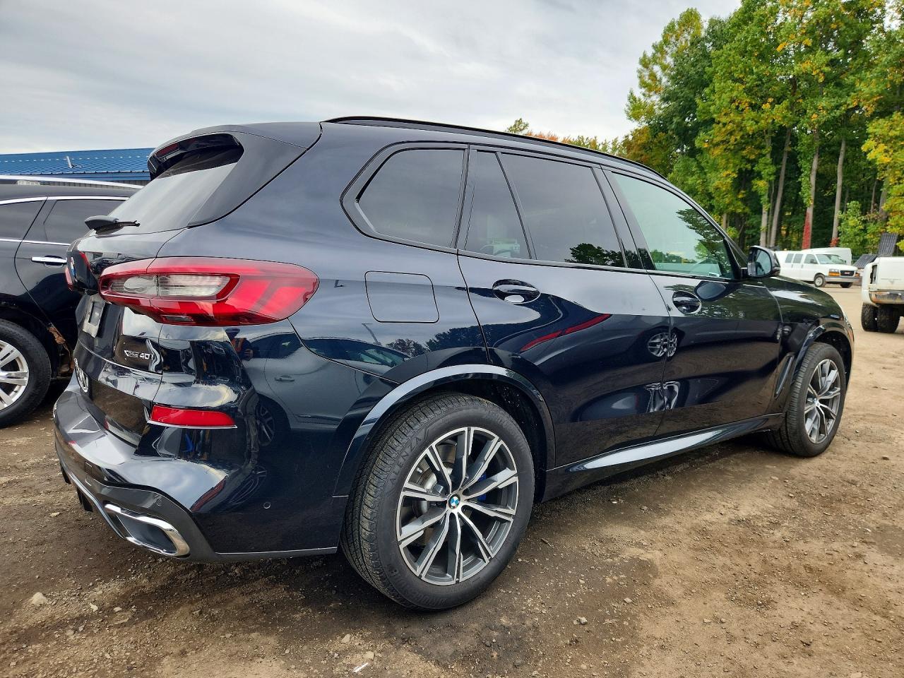 2021 BMW X5 xDrive40I - zdjęcie 3